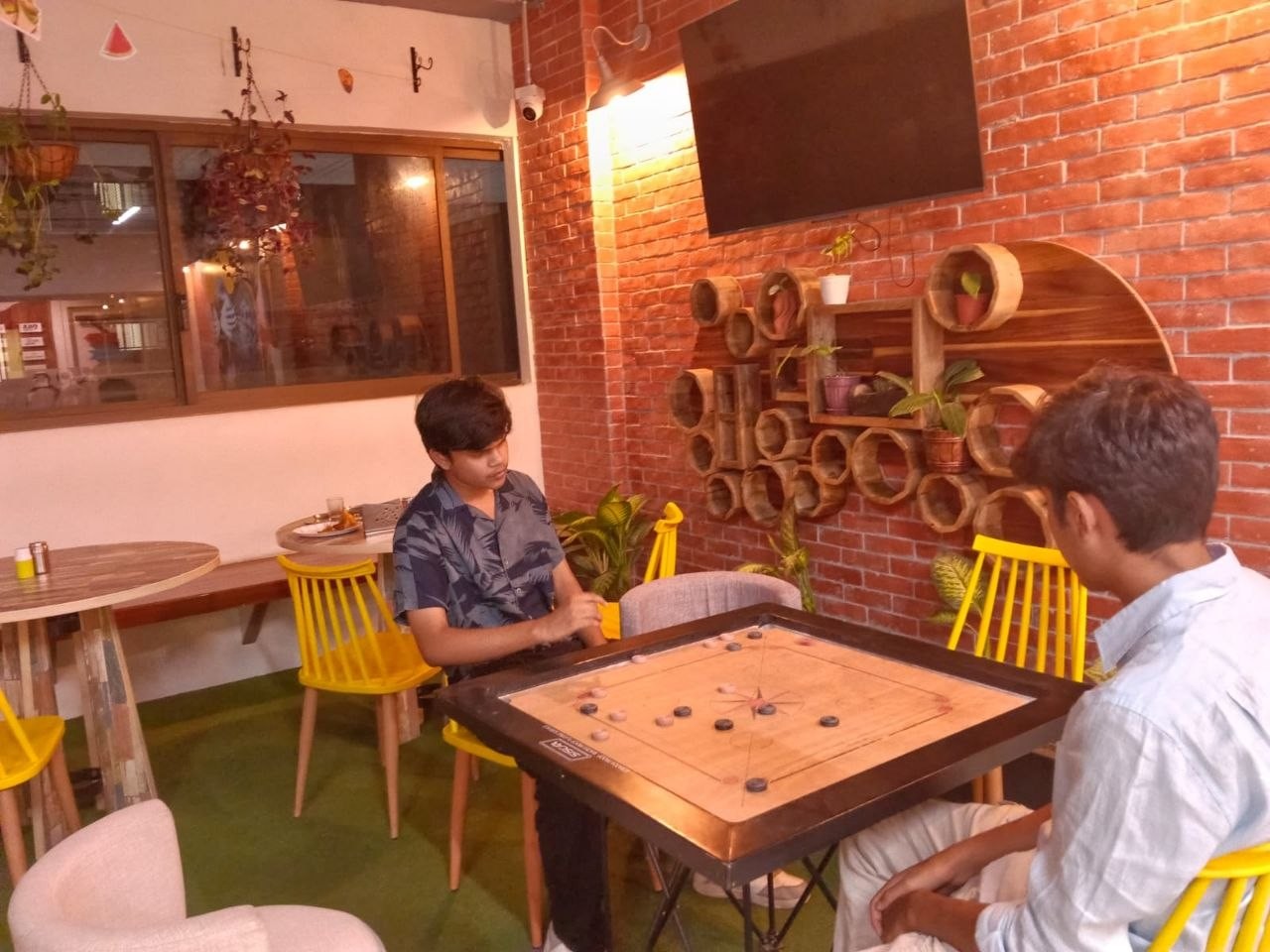 Pavitra Kushwaha building Vivacity at a Bangalore coworking space with team